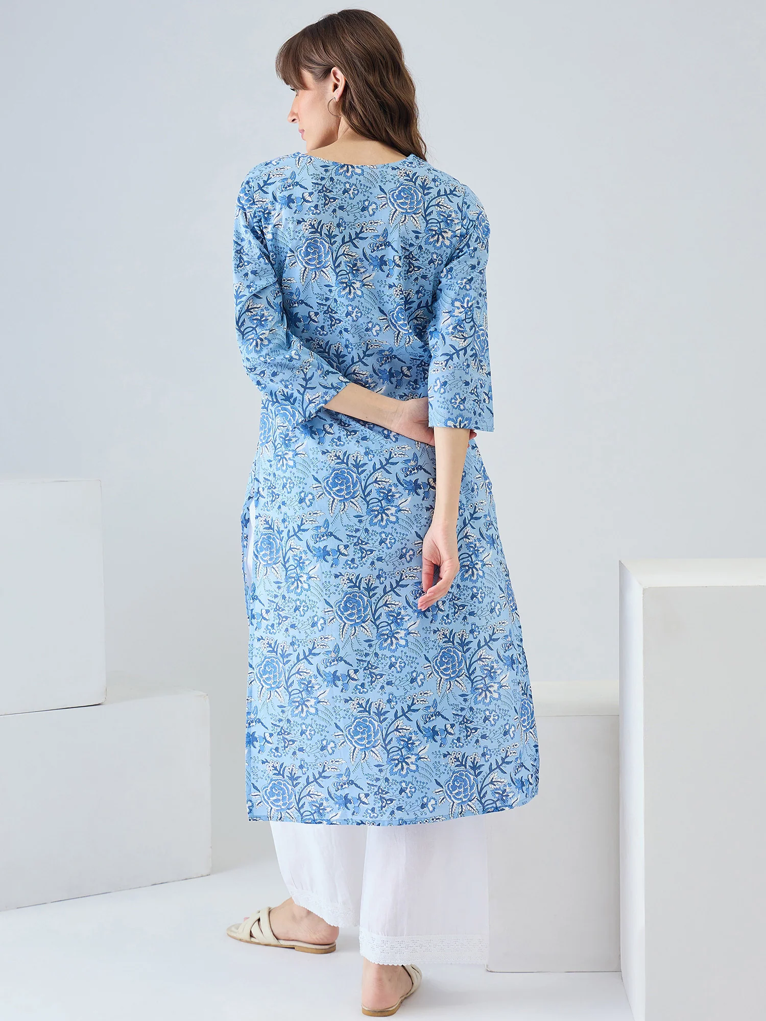 Blue Printed Cotton Floral Straight Kurtas - Image 5