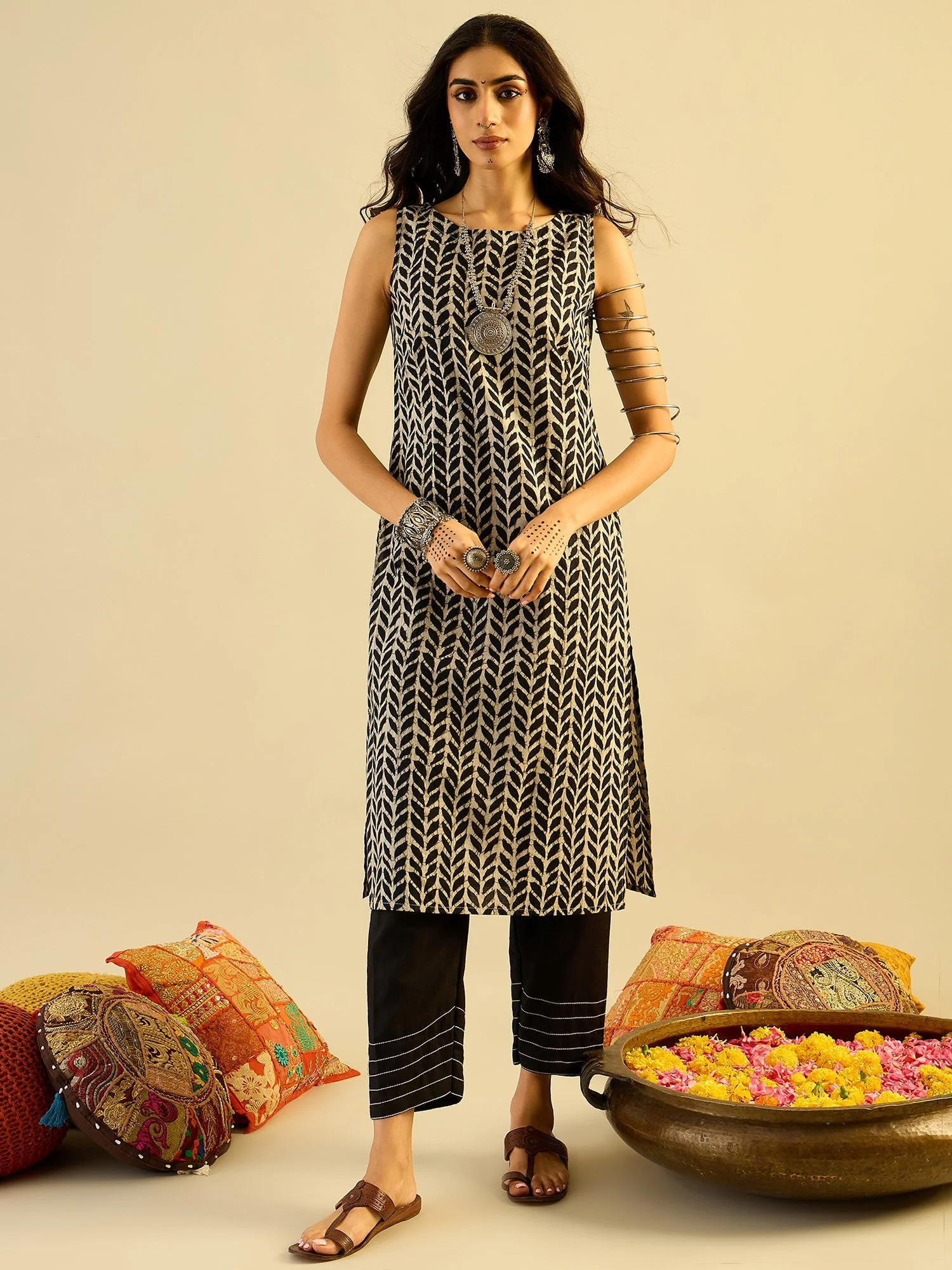 Indo era Black Printed Straight Kurtas - Image 5