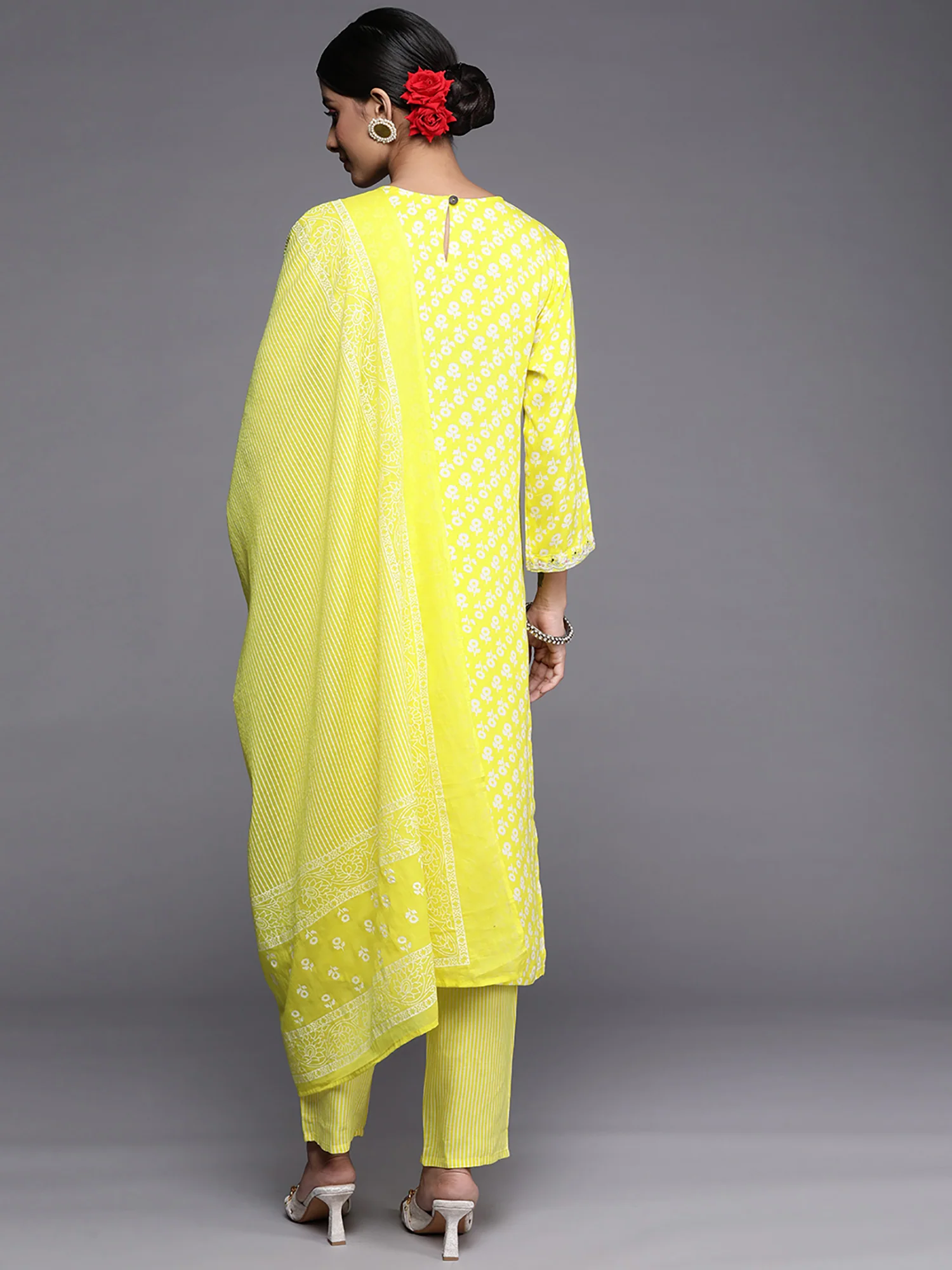 Indo Era Green Embroidered Straight Kurta Palazzos With Dupatta Set - Image 4