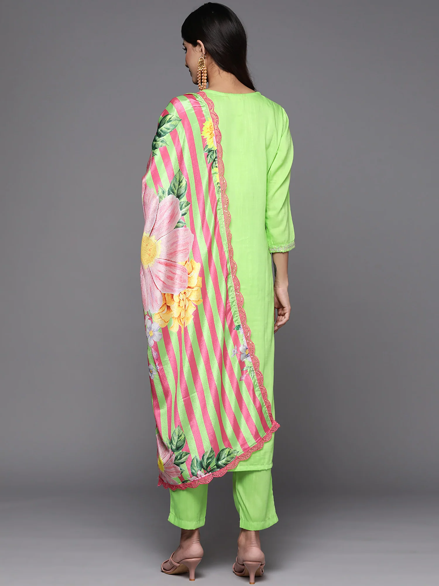 Indo Era Green Embroidered Straight Kurta Trouser With Dupatta Set - Image 4