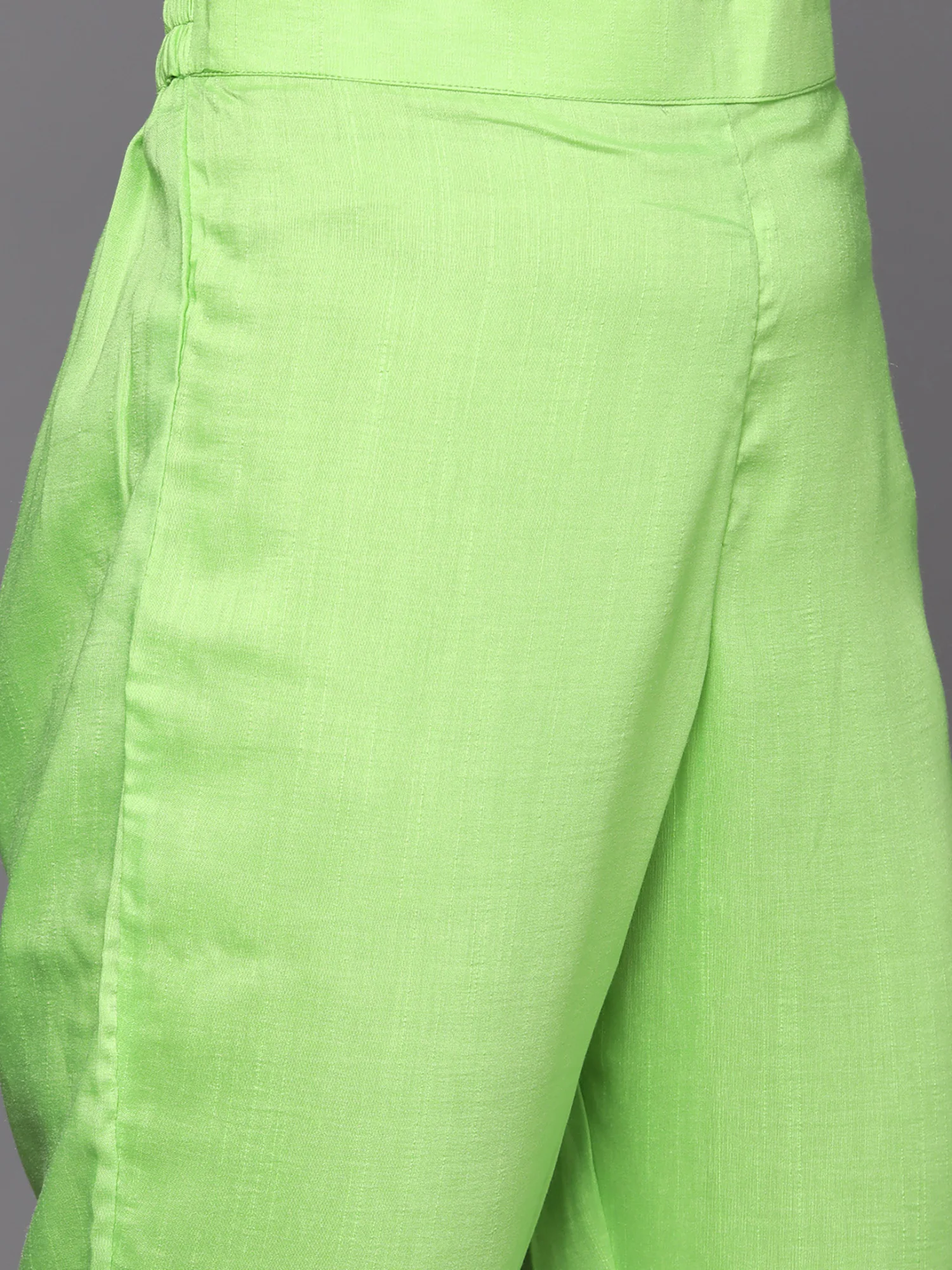 Indo Era Green Embroidered Straight Kurta Trouser With Dupatta Set - Image 6